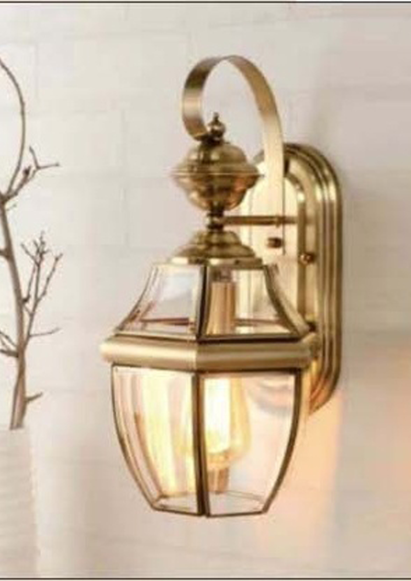 Beyond Lights - Brass Wall Lamp- GL